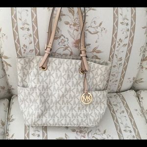 Women’s MICHAEL Kors Signature Tote Bag